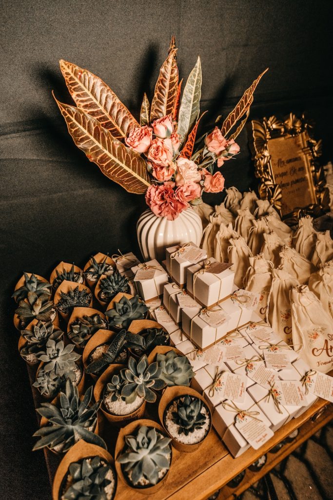Table of Eco-Friendly Wedding Favors That Your Guests Will Love