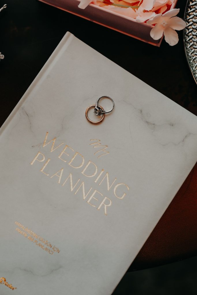 How to Choose an Eco-Friendly Wedding Planner